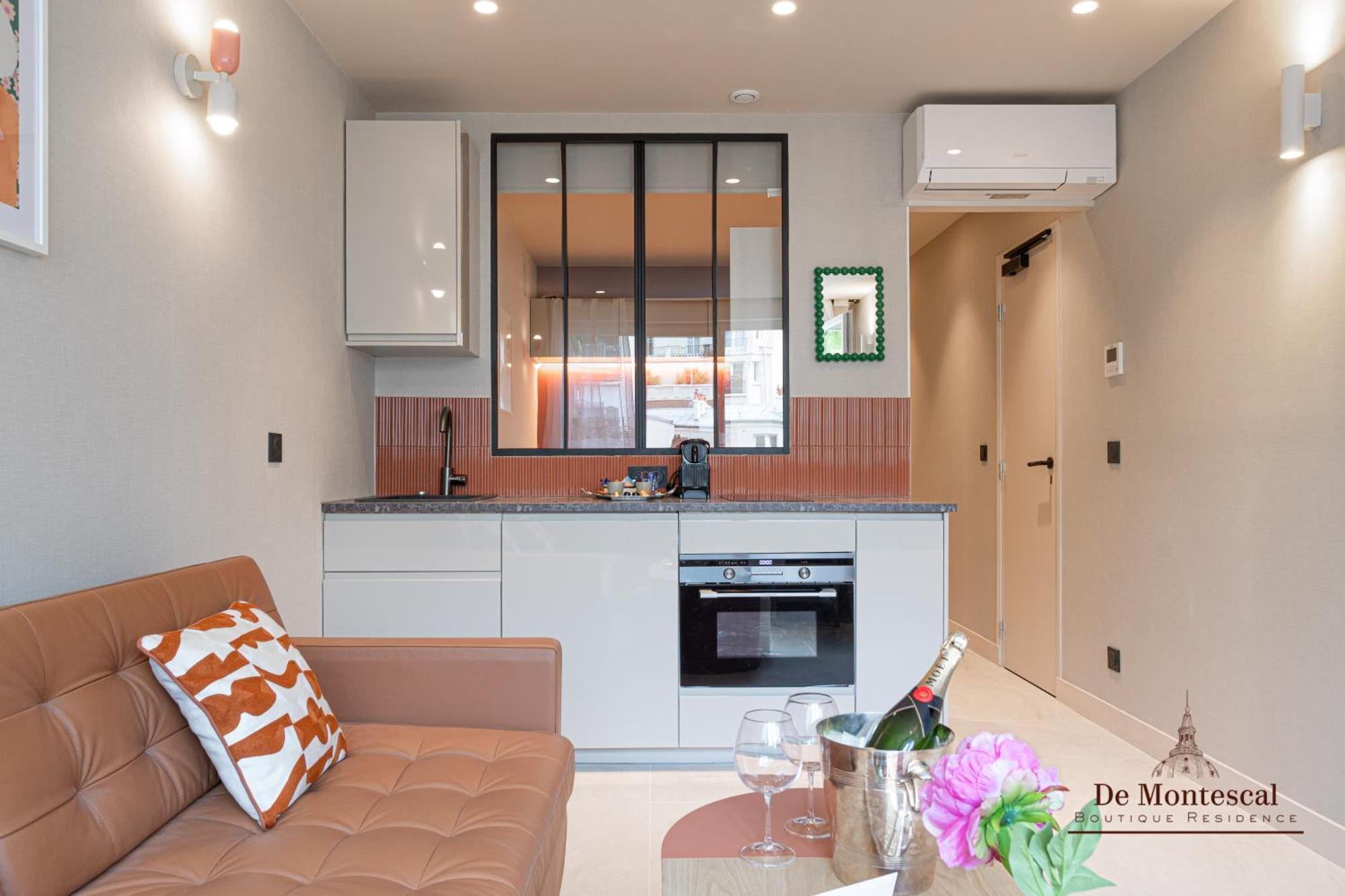 De Montescal Montparnasse Ac Appartment In A Prime Location 22 -36M2 파리 외부 사진
