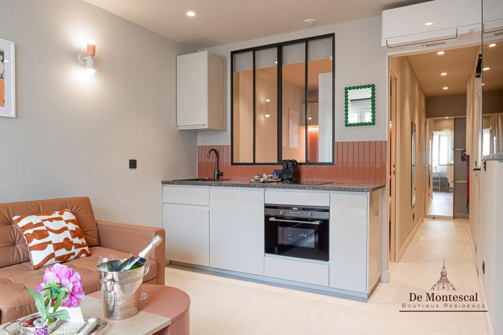 De Montescal Montparnasse Ac Appartment In A Prime Location 22 -36M2 파리 외부 사진