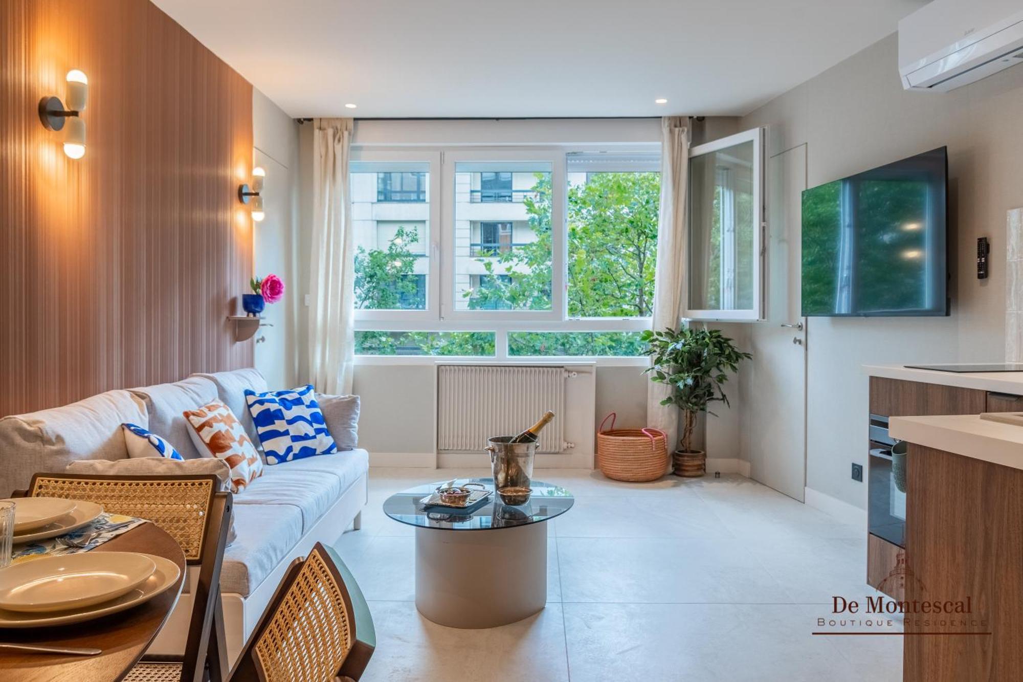 De Montescal Montparnasse Ac Appartment In A Prime Location 22 -36M2 파리 외부 사진